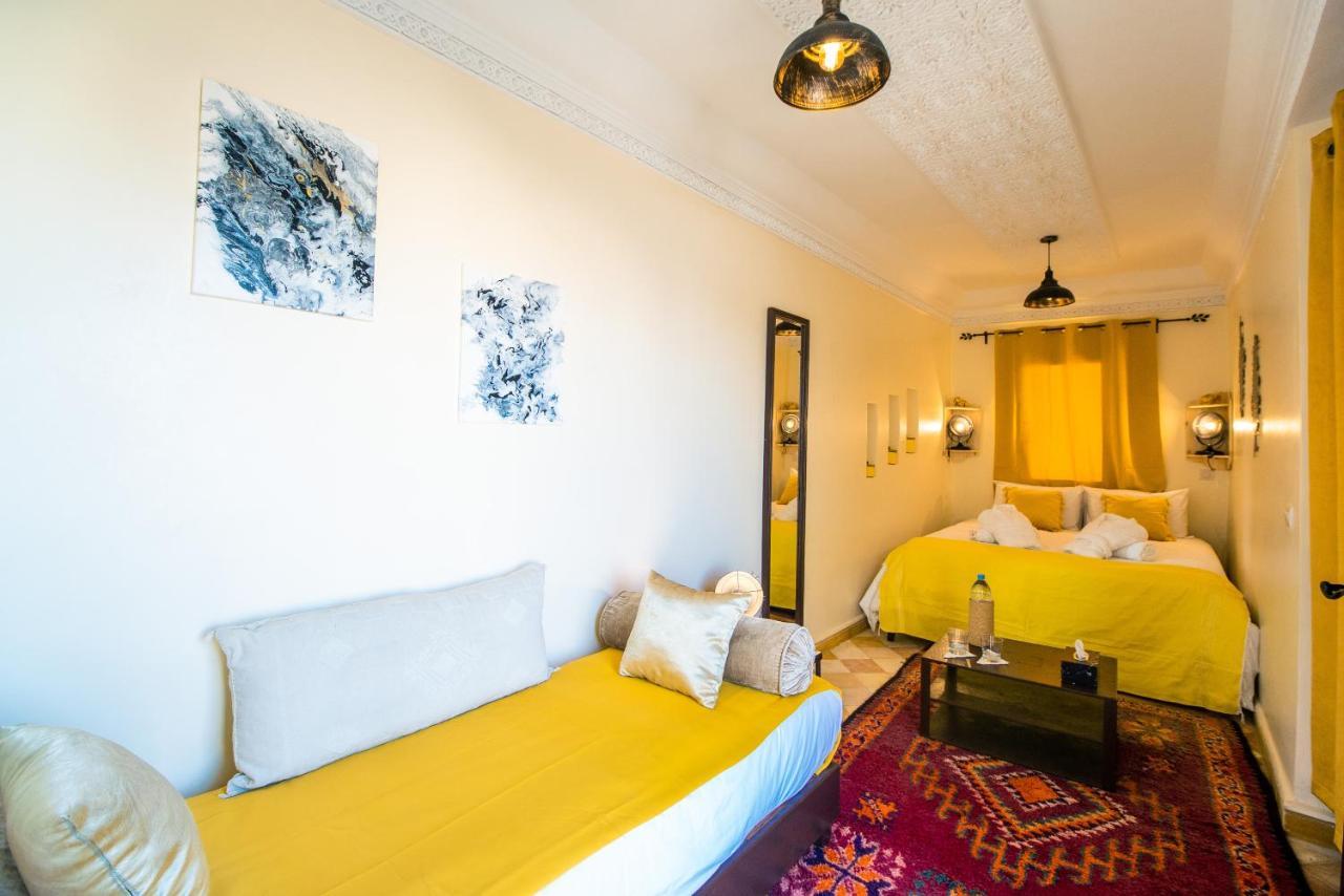 Arthouse Cinema Hotel Эс-Сувейра Экстерьер фото